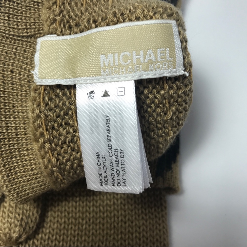 NWT MK scarf gloves head set - Picture 5 of 8